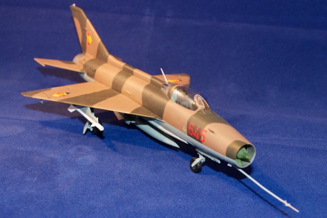 1/48 Trumpeter MiG 21F-13 by Ronald Beelen