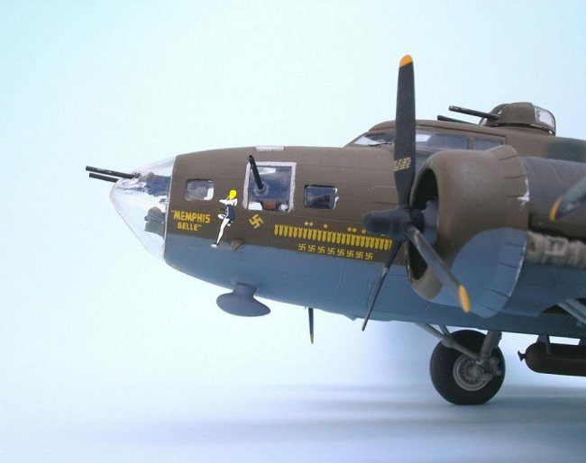 1/48 Boeing B-17F Flying Fortress by Tadeu Pinto Mendes