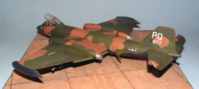 1/72 Italeri B-57B Canberra By Richard Bullock